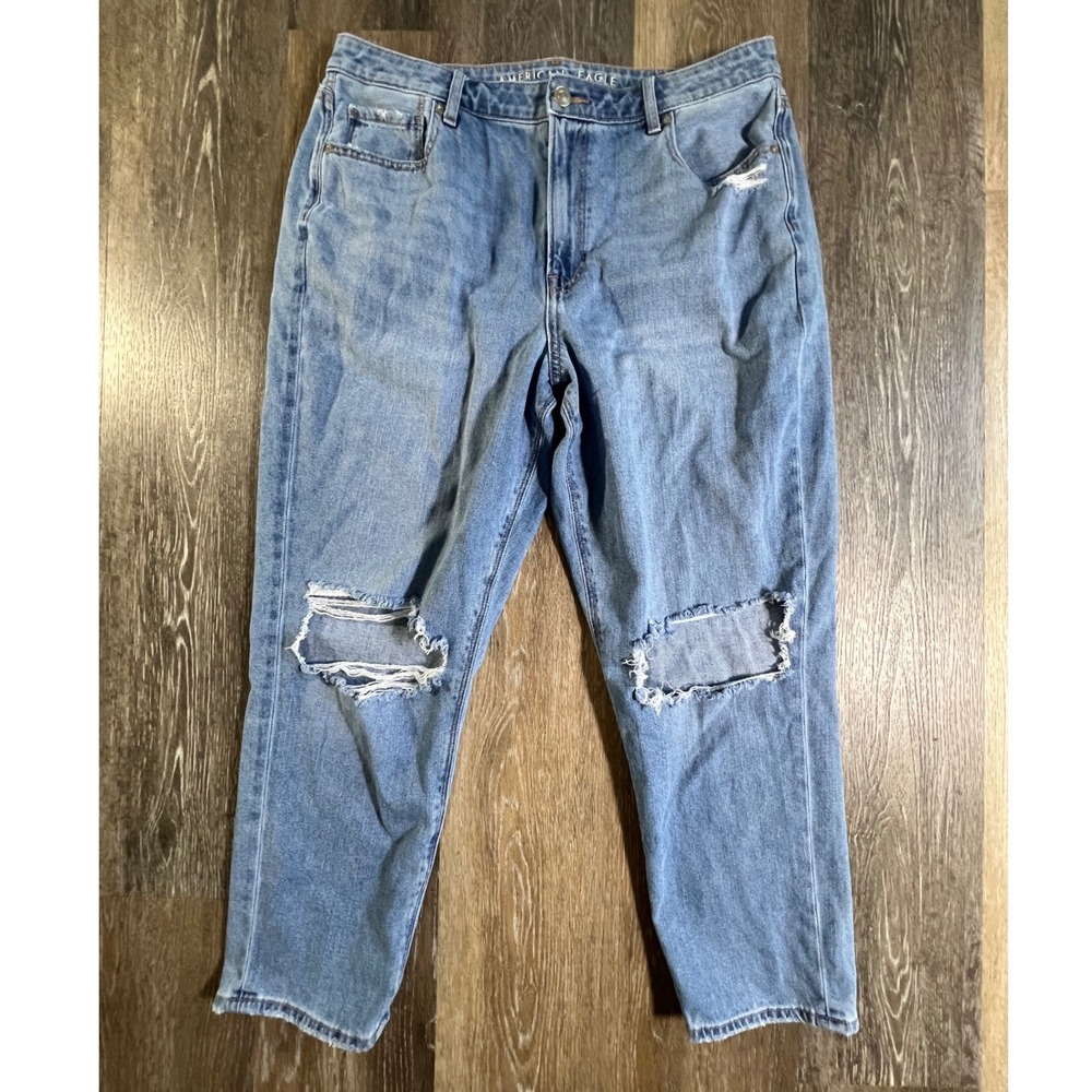 American Eagle Mom Jean Womens 16 Blue Distressed High Rise Tapered Denim 4642